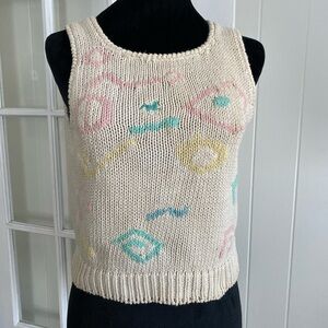 Women’s small vintage hand knit sleeveless textured pastel cozy top